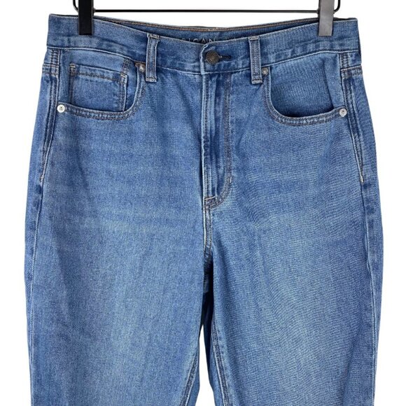 American Eagle Mom Jeans 6 High Rise Ripped Knee Tapered Leg Raw Hem Blue Denim - Picture 2 of 8